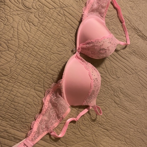 Victoria’s Secret Bra size 34C - Picture 2 of 5